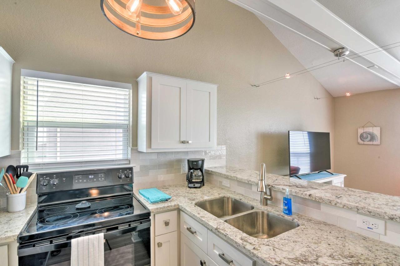 Beachfront Galveston Oasis Balconies, Ocean View! 외부 사진